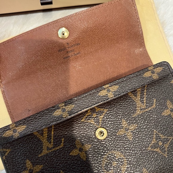 LOUIS VUITTON Monogram Wallet - Picture 5 of 14